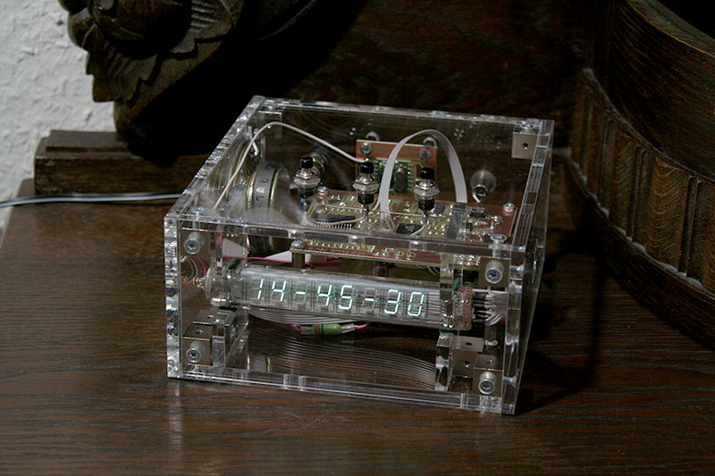 Picture: IV-18 Alarm clock assembly