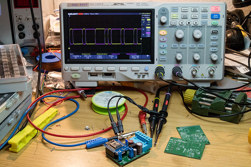 Picture: Circuit board with oscilloscope