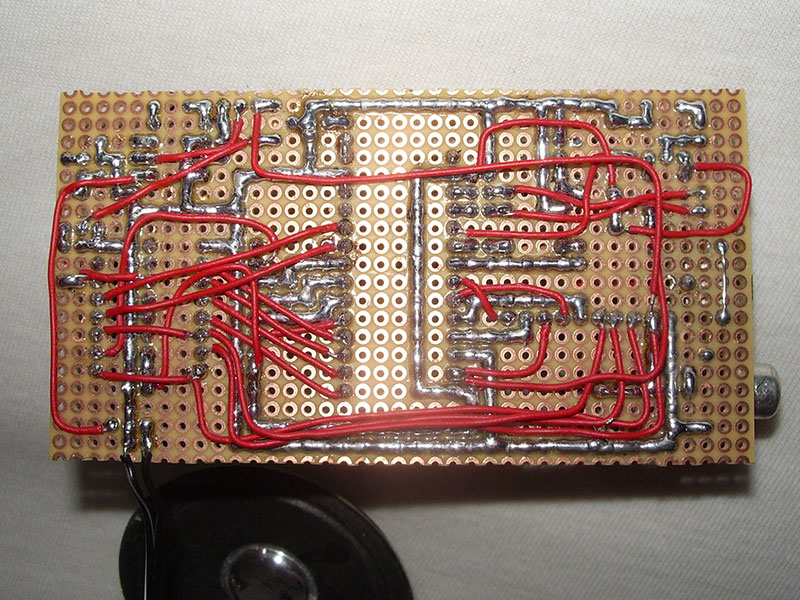 Picture: Voice output bottom side