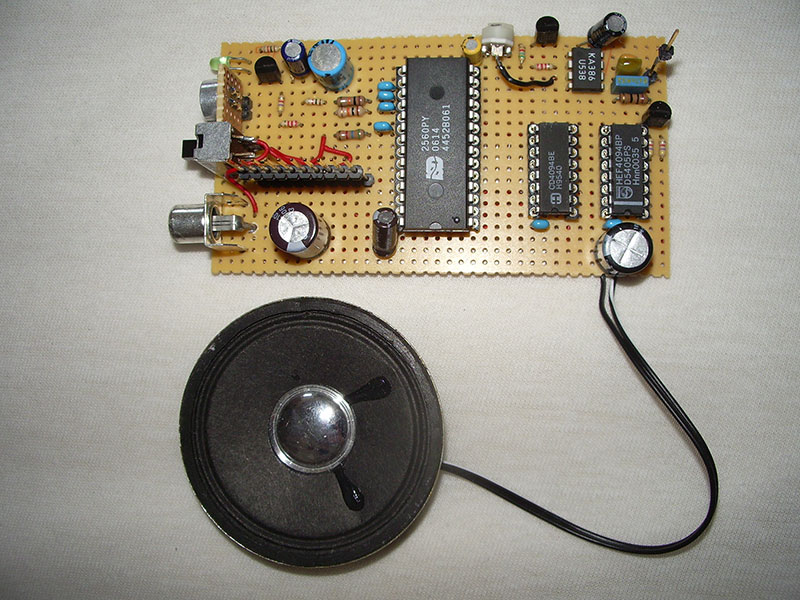 Picture: Speech output top side