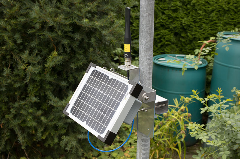 Foto: Solar Mesh Station im Außenbereich