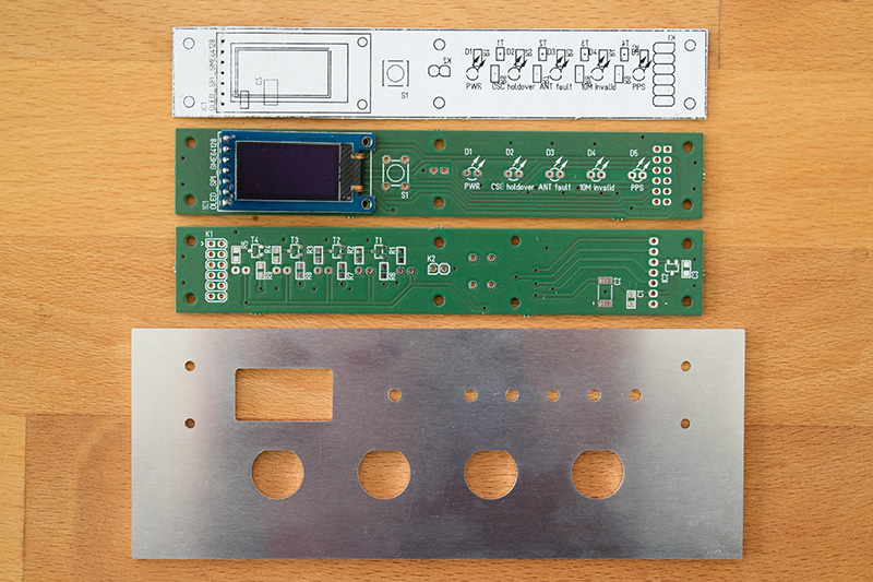 Foto: Entwurf von Frontpanel und CNC gefräste Frontplatte